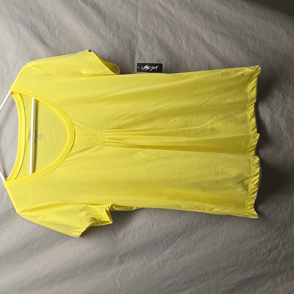 Lord and Taylor bright yellowish green tshirt.